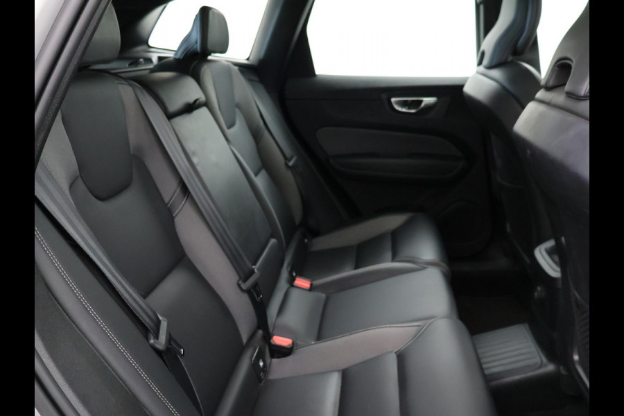 Volvo XC60 2.0 T6 PHEV 340 PK R-DESIGN + PANORAMA | STUUR/STOELVERW. | ADAPTIVE CRUISE