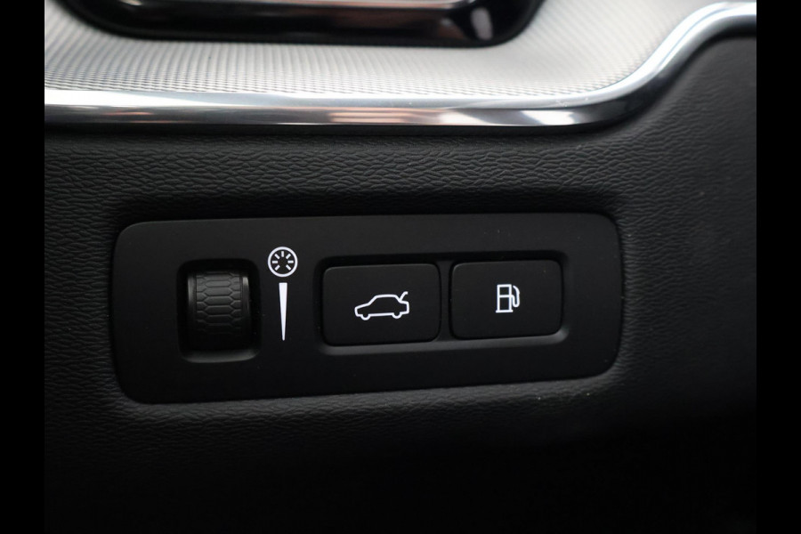 Volvo XC60 2.0 T6 PHEV 340 PK R-DESIGN + PANORAMA | STUUR/STOELVERW. | ADAPTIVE CRUISE