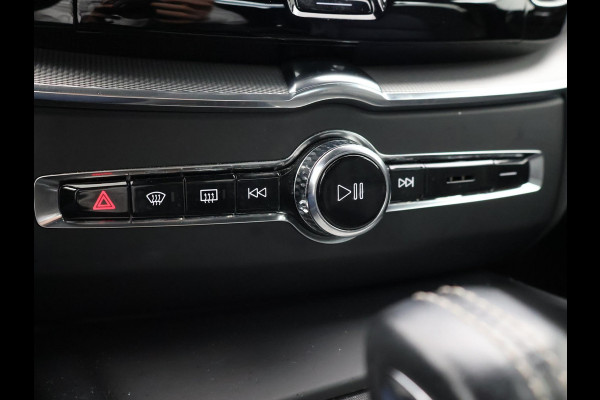 Volvo XC60 2.0 T6 PHEV 340 PK R-DESIGN + PANORAMA | STUUR/STOELVERW. | ADAPTIVE CRUISE
