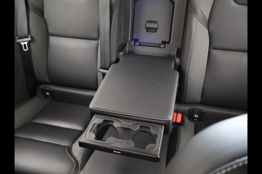 Volvo XC60 2.0 T6 PHEV 340 PK R-DESIGN + PANORAMA | STUUR/STOELVERW. | ADAPTIVE CRUISE