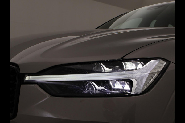 Volvo XC60 2.0 T6 PHEV 340 PK R-DESIGN + PANORAMA | STUUR/STOELVERW. | ADAPTIVE CRUISE