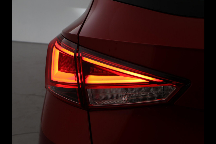 Seat Arona 1.0 TSI AUT. FR SPORT + ADAPTIVE CRUISE | CAMERA VIRTUAL COCKPIT | TREKHAAK | APPLE CARPLAY | LED | STOELVERWARMING