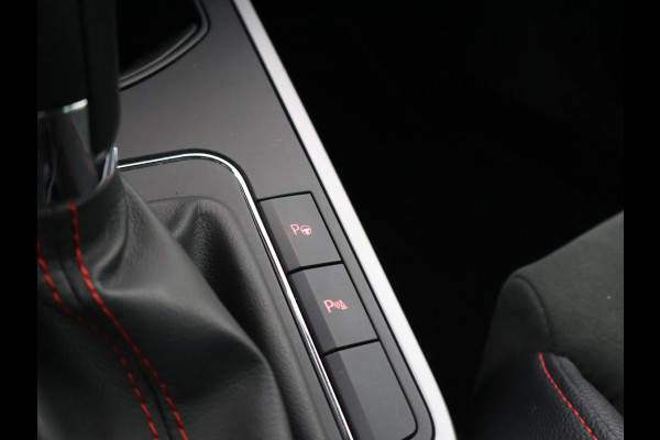 Seat Arona 1.0 TSI AUT. FR SPORT + ADAPTIVE CRUISE | CAMERA VIRTUAL COCKPIT | TREKHAAK | APPLE CARPLAY | LED | STOELVERWARMING