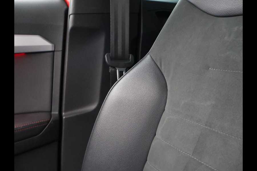 Seat Arona 1.0 TSI AUT. FR SPORT + ADAPTIVE CRUISE | CAMERA VIRTUAL COCKPIT | TREKHAAK | APPLE CARPLAY | LED | STOELVERWARMING
