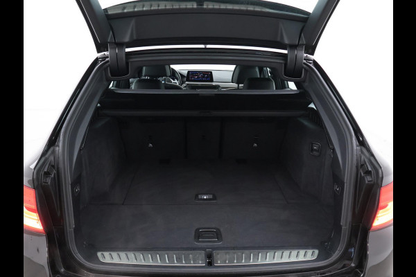 BMW 5 Serie Touring 520i 184 PK M-SPORT H.E. AUT. *ALMANDINBRAUN* + PANORAMA | NAPPA LEDER | HEAD-UP | 19 INCH