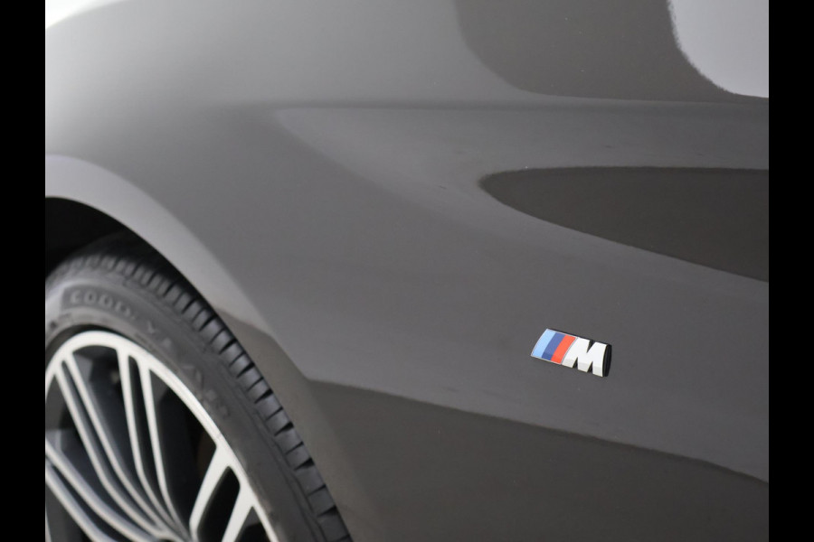 BMW 5 Serie Touring 520i 184 PK M-SPORT H.E. AUT. *ALMANDINBRAUN* + PANORAMA | NAPPA LEDER | HEAD-UP | 19 INCH