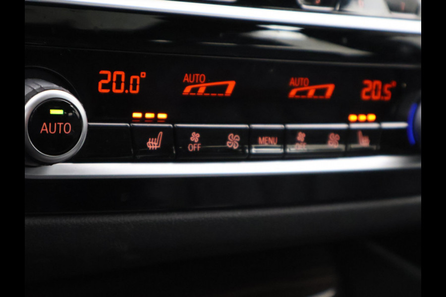 BMW 5 Serie Touring 520i 184 PK M-SPORT H.E. AUT. *ALMANDINBRAUN* + PANORAMA | NAPPA LEDER | HEAD-UP | 19 INCH