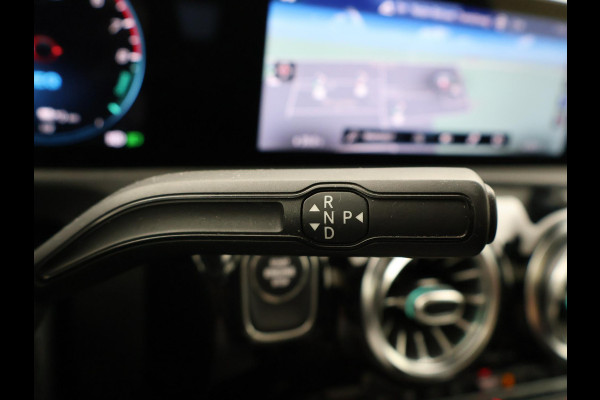 Mercedes-Benz CLA-Klasse Shooting Brake 250e PLUG-IN HYBRID AMG SPORT + PANORAMA / ELEKTR. TREKHAAK / MEMORY
