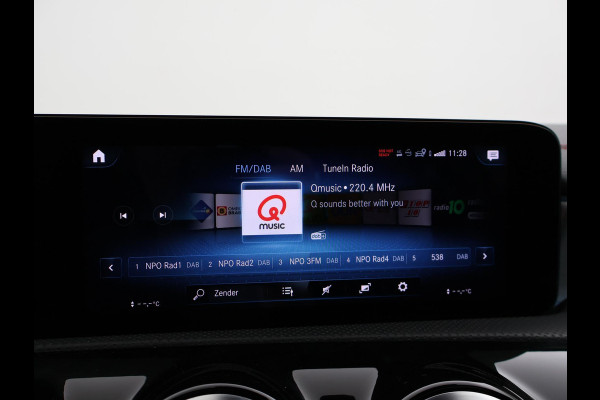 Mercedes-Benz CLA-Klasse Shooting Brake 250e PLUG-IN HYBRID AMG SPORT + PANORAMA / ELEKTR. TREKHAAK / MEMORY