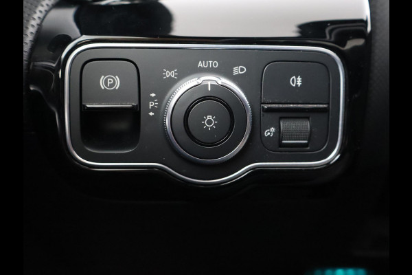 Mercedes-Benz CLA-Klasse Shooting Brake 250e PLUG-IN HYBRID AMG SPORT + PANORAMA / ELEKTR. TREKHAAK / MEMORY