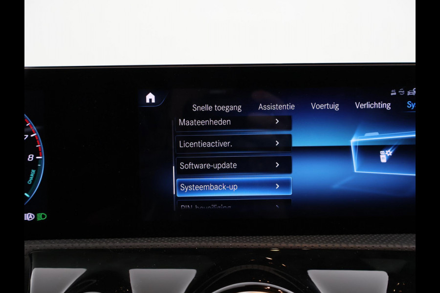 Mercedes-Benz CLA-Klasse Shooting Brake 250e PLUG-IN HYBRID AMG SPORT + PANORAMA / ELEKTR. TREKHAAK / MEMORY