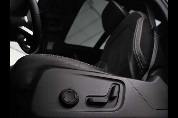 Volvo XC40 1.5 T5 Recharge R Design | Panoramadak | Trekhaak | Stoel & stuurverwarming | 360 Camera | Adaptive cruise | Harman/Kardon | Carplay | Leder/Alcantara | Keyless | Carplay | Navigatie | PHEV | Plug In