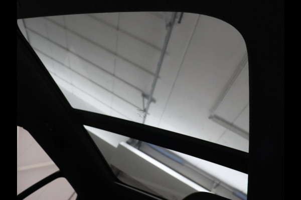 Volvo XC40 1.5 T5 Recharge R Design | Panoramadak | Trekhaak | Stoel & stuurverwarming | 360 Camera | Adaptive cruise | Harman/Kardon | Carplay | Leder/Alcantara | Keyless | Carplay | Navigatie | PHEV | Plug In