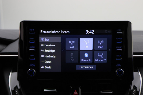 Toyota Corolla Touring Sports 1.8 Hybrid Active Camera, Apple Carplay, ACC, Lane Assist, Climate, LED