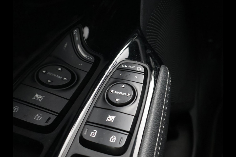 Kia Niro 1.6 GDi HYBRID EDITION *DEALER ONDERH.* + APPLE CARPLAY / CAMERA / TREKHAAK / STOEL/STUURWIELVERWARMING
