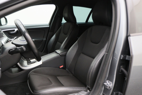 Volvo V60 1.5 T3 Polar+ Automaat Xenon, Navigatie, Stuur-/Stoelverw., Trekhaak, PDC