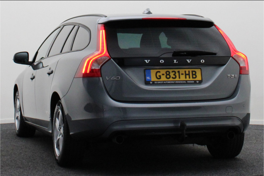 Volvo V60 1.5 T3 Polar+ Automaat Xenon, Navigatie, Stuur-/Stoelverw., Trekhaak, PDC