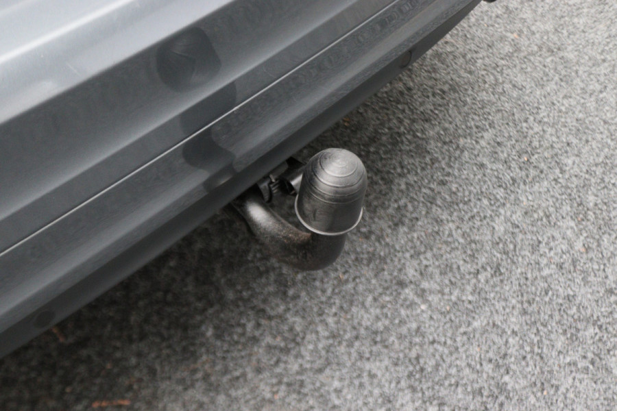 Volvo V60 1.5 T3 Polar+ Automaat Xenon, Navigatie, Stuur-/Stoelverw., Trekhaak, PDC