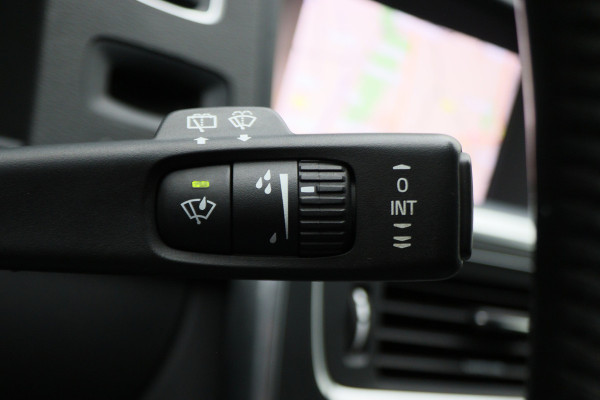Volvo V60 1.5 T3 Polar+ Automaat Xenon, Navigatie, Stuur-/Stoelverw., Trekhaak, PDC