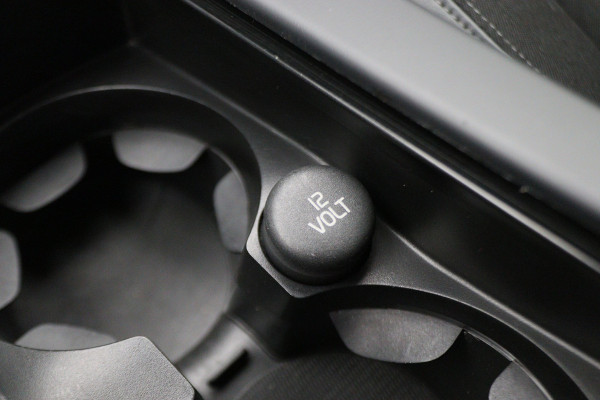 Volvo V60 1.5 T3 Polar+ Automaat Xenon, Navigatie, Stuur-/Stoelverw., Trekhaak, PDC