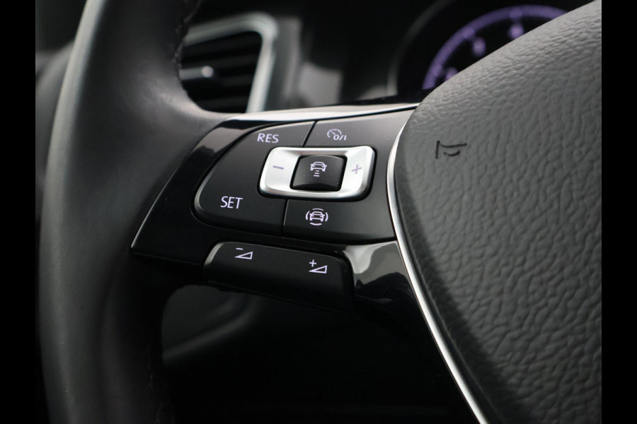 Volkswagen GOLF Variant 1.5 TSI 130 PK DSG AUT. + MASSAGE / ADAPTIVE CRUISE / CARPLAY / STOELVERW.