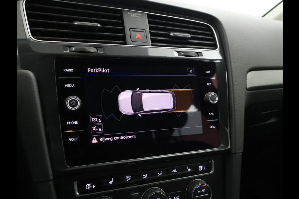Volkswagen GOLF Variant 1.5 TSI 130 PK DSG AUT. + MASSAGE / ADAPTIVE CRUISE / CARPLAY / STOELVERW.