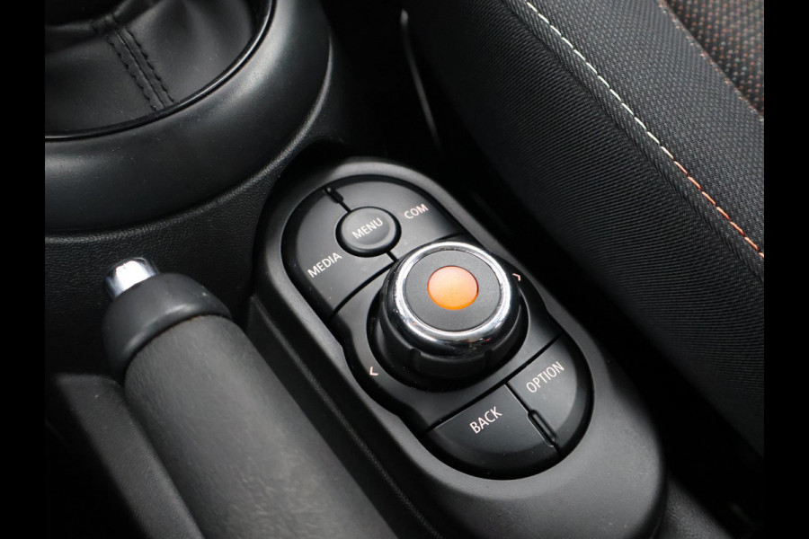 MINI Mini 1.5 COOPER SALT 5-DEURS AUT. *STARLIGHT BLUE* + LED / AIRCO