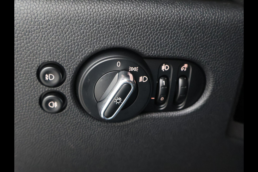 MINI Mini 1.5 COOPER SALT 5-DEURS AUT. *STARLIGHT BLUE* + LED / AIRCO