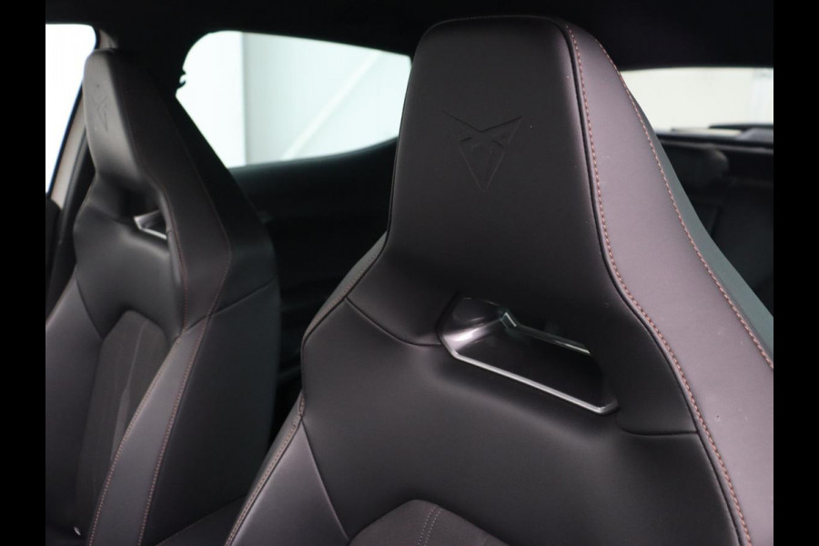 CUPRA Formentor 2.0 TSI 4DRIVE | 310pk | Trekhaak | Stoelverwarming | Camera | Adaptive cruise | 19'' | Sfeerverlichting | Keyless | Full LED | Sportstoelen | Stuurverwarming | DAB