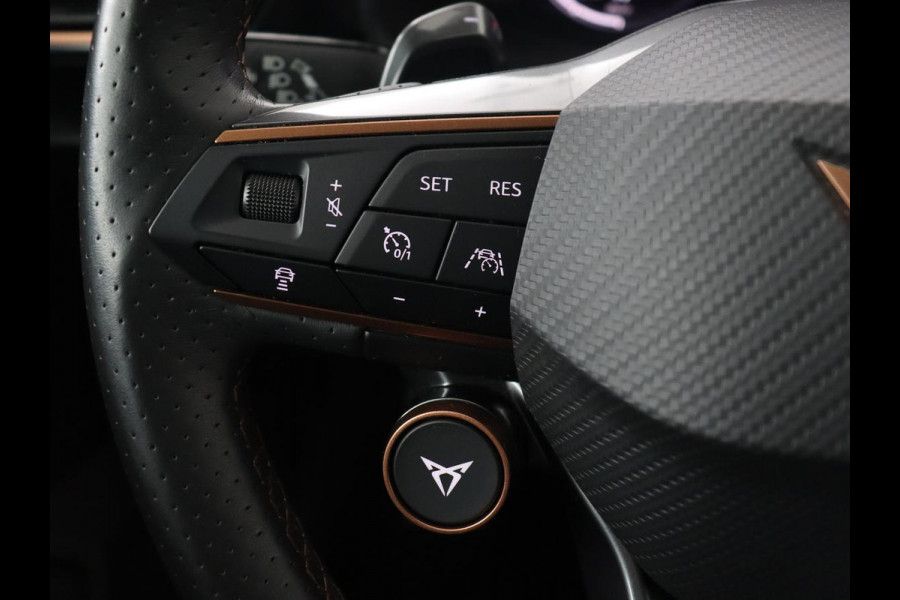 CUPRA Formentor 2.0 TSI 4DRIVE | 310pk | Trekhaak | Stoelverwarming | Camera | Adaptive cruise | 19'' | Sfeerverlichting | Keyless | Full LED | Sportstoelen | Stuurverwarming | DAB