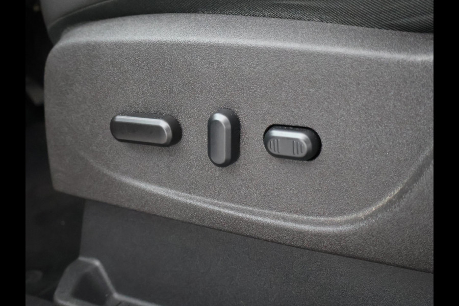 Ford Kuga 1.5 ECOBOOST 150 PK TITANIUM + APPLE CARPLAY | STUUR/STOELVERW. | CAMERA | 18 INCH