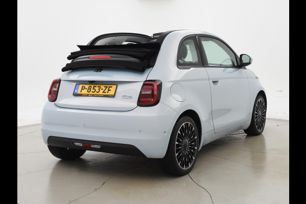 Fiat 500E 42 kWh Aut. *CELESTIAL BLUE* + STOELVERW. | CAMERA | 17 INCH | APPLE CARPLAY