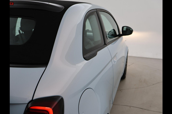 Fiat 500E 42 kWh Aut. *CELESTIAL BLUE* + STOELVERW. | CAMERA | 17 INCH | APPLE CARPLAY