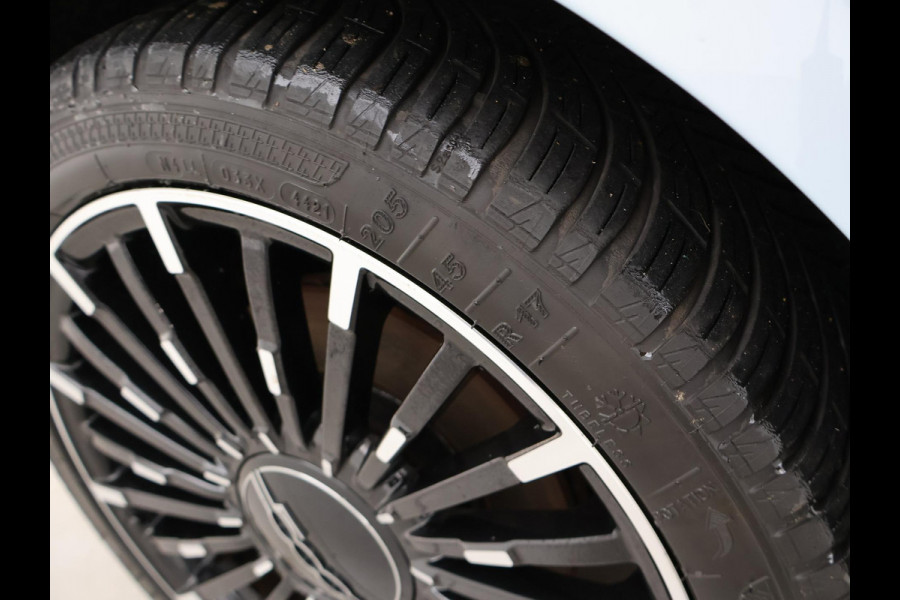 Fiat 500E 42 kWh Aut. *CELESTIAL BLUE* + STOELVERW. | CAMERA | 17 INCH | APPLE CARPLAY