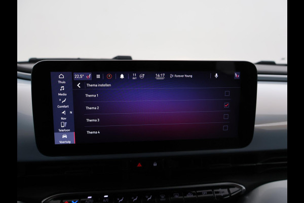 Fiat 500E 42 kWh Aut. *CELESTIAL BLUE* + STOELVERW. | CAMERA | 17 INCH | APPLE CARPLAY