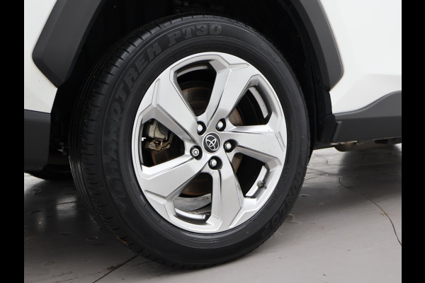 Toyota RAV4 2.5 HYBRID 218 PK NIEUW MODEL + ADAPTIVE CRUISE CAMERA | 18 INCH | ELEKTR. KLEP | PRIVACY GLASS