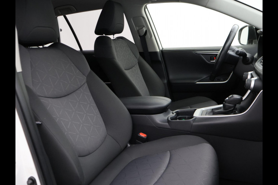 Toyota RAV4 2.5 HYBRID 218 PK NIEUW MODEL + ADAPTIVE CRUISE CAMERA | 18 INCH | ELEKTR. KLEP | PRIVACY GLASS