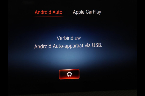 Mercedes-Benz CLA-Klasse 250e AMG Night | Stoelverwarming | Carplay | Camera | Widescreen | Sfeerverlichting | Leder/Alcantara | Navigatie | Park Assist | Origineel Zwart | PHEV | Plug In