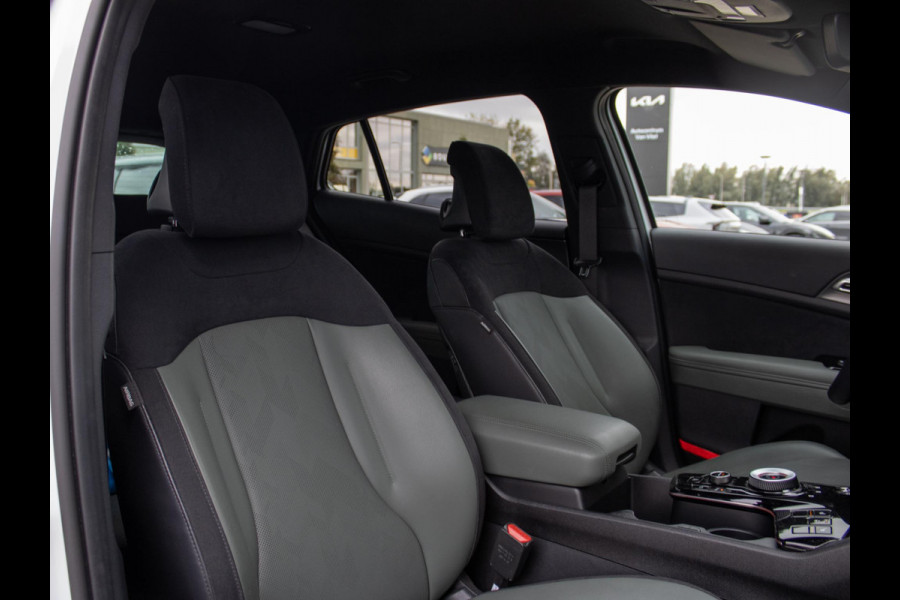 Kia Sportage 1.6 T-GDi Plug-in Hybrid AWD Dark Edition | Navigatie | Achteruitrijcamera |