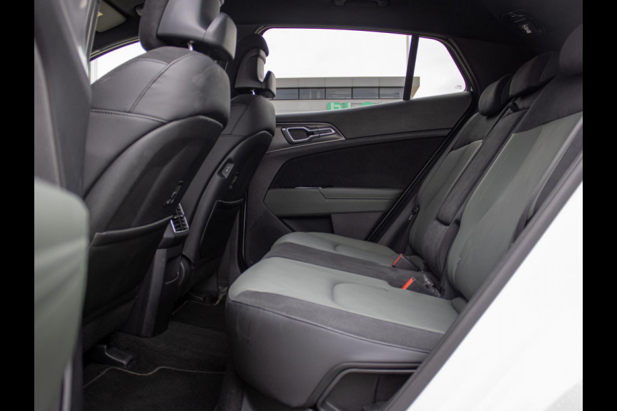 Kia Sportage 1.6 T-GDi Plug-in Hybrid AWD Dark Edition | Navigatie | Achteruitrijcamera |