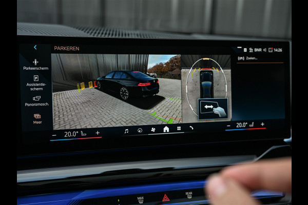 BMW 5 Serie 550e XDRIVE M-SPORT PRO | SHADOW LINE | PANORAMADAK | NL-AUTO | ICONIC GRILL | COMFORT ACCESS | BOWERS & WILKINS | COMFORT SEATS