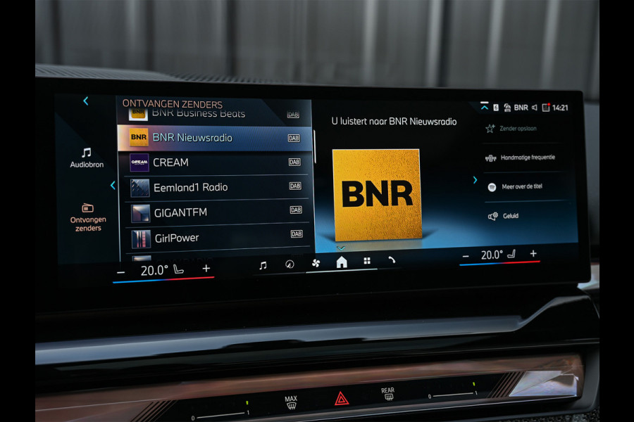 BMW 5 Serie 550e XDRIVE M-SPORT PRO | SHADOW LINE | PANORAMADAK | NL-AUTO | ICONIC GRILL | COMFORT ACCESS | BOWERS & WILKINS | COMFORT SEATS