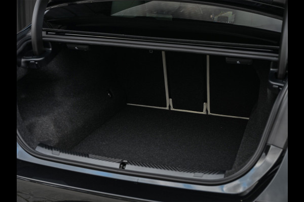 BMW 5 Serie 550e XDRIVE M-SPORT PRO | SHADOW LINE | PANORAMADAK | NL-AUTO | ICONIC GRILL | COMFORT ACCESS | BOWERS & WILKINS | COMFORT SEATS