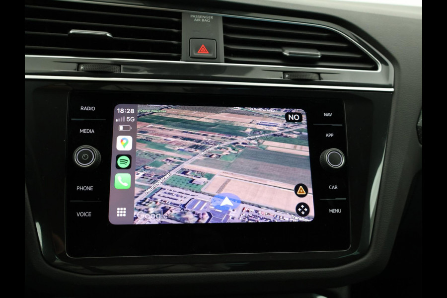 Volkswagen Tiguan 1.4 TSI 245 PK EHYBRID 2X R-LINE + DIGITALE COCKPIT | 19 INCH | ADAPTIVE CRUISE | SFEERVERLICHTING