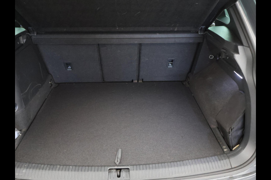 Volkswagen Tiguan 1.4 TSI 245 PK EHYBRID 2X R-LINE + DIGITALE COCKPIT | 19 INCH | ADAPTIVE CRUISE | SFEERVERLICHTING