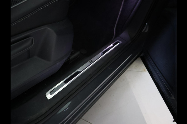 Volkswagen Tiguan 1.4 TSI 245 PK EHYBRID 2X R-LINE + DIGITALE COCKPIT | 19 INCH | ADAPTIVE CRUISE | SFEERVERLICHTING