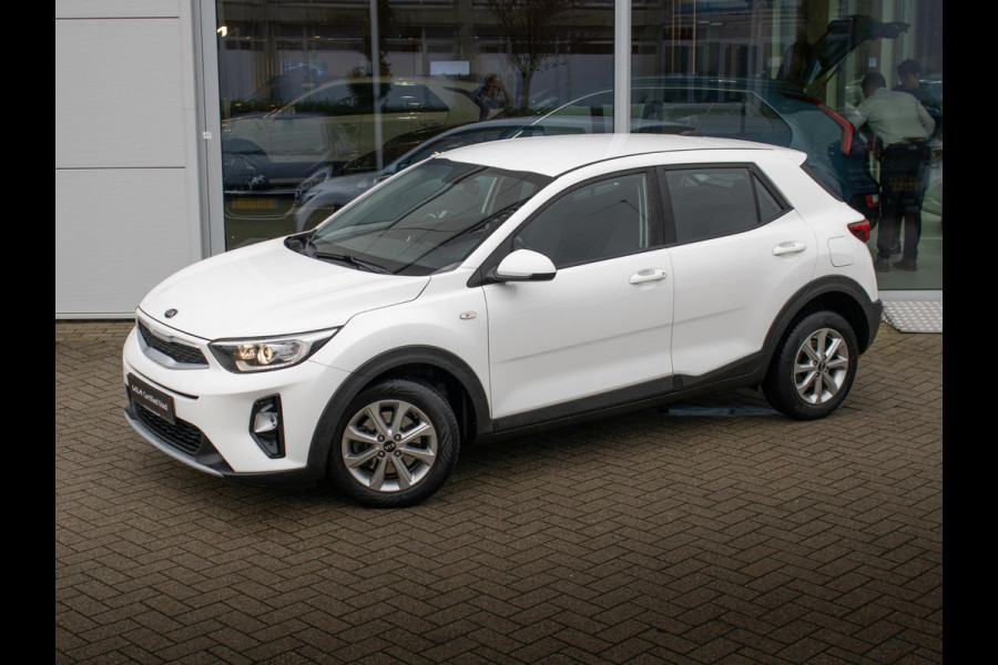 Kia Stonic 1.2 MPi ComfortPlusLine Navigator | Nederlandse dealer onderhouden auto | Navigatie | Achteruitrijcamera | Airco |
