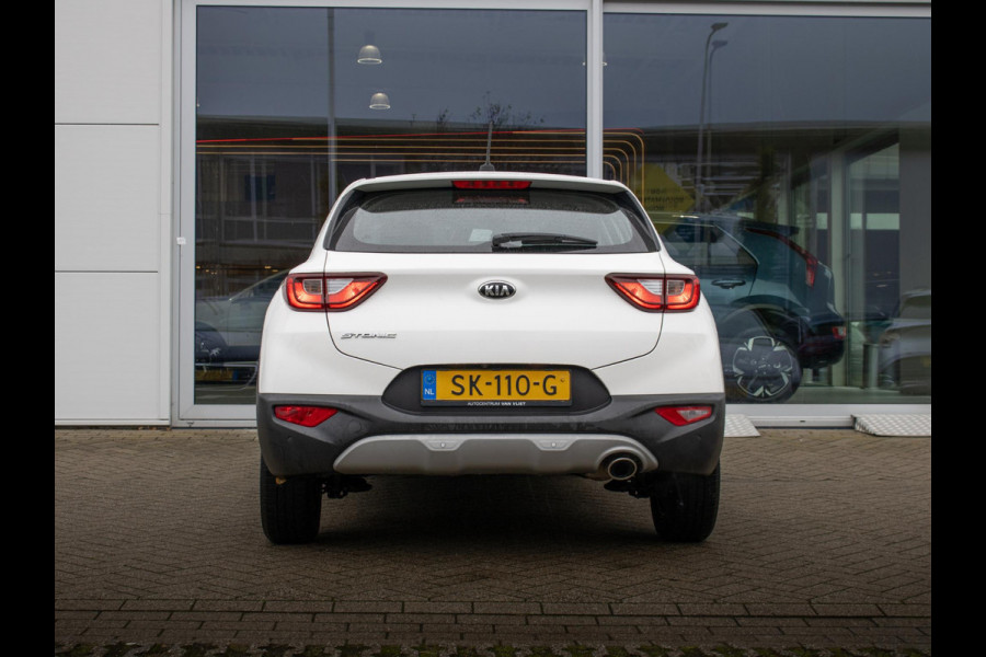 Kia Stonic 1.2 MPi ComfortPlusLine Navigator | Nederlandse dealer onderhouden auto | Navigatie | Achteruitrijcamera | Airco |