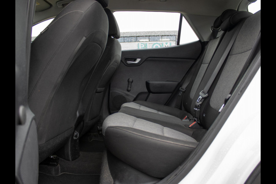 Kia Stonic 1.2 MPi ComfortPlusLine Navigator | Nederlandse dealer onderhouden auto | Navigatie | Achteruitrijcamera | Airco |