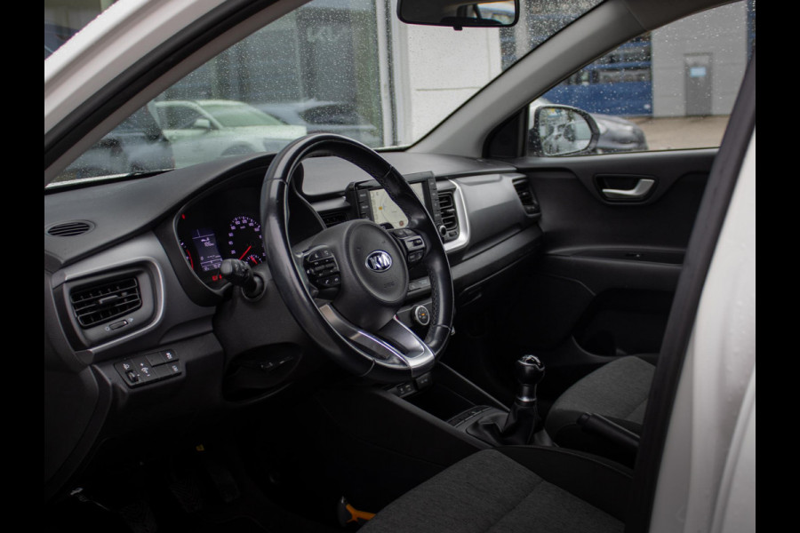 Kia Stonic 1.2 MPi ComfortPlusLine Navigator | Nederlandse dealer onderhouden auto | Navigatie | Achteruitrijcamera | Airco |